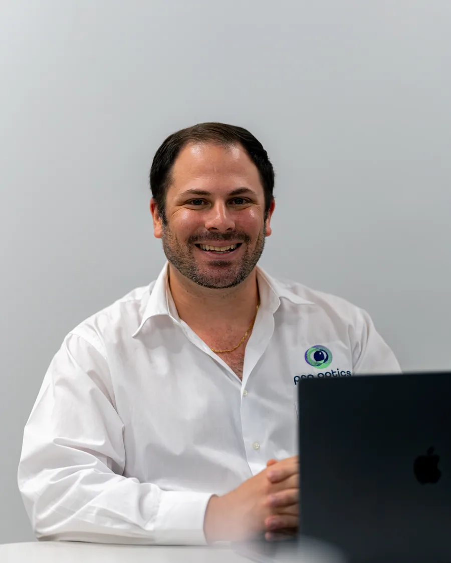 Roberto — Equipo PR Optics, PR Optics